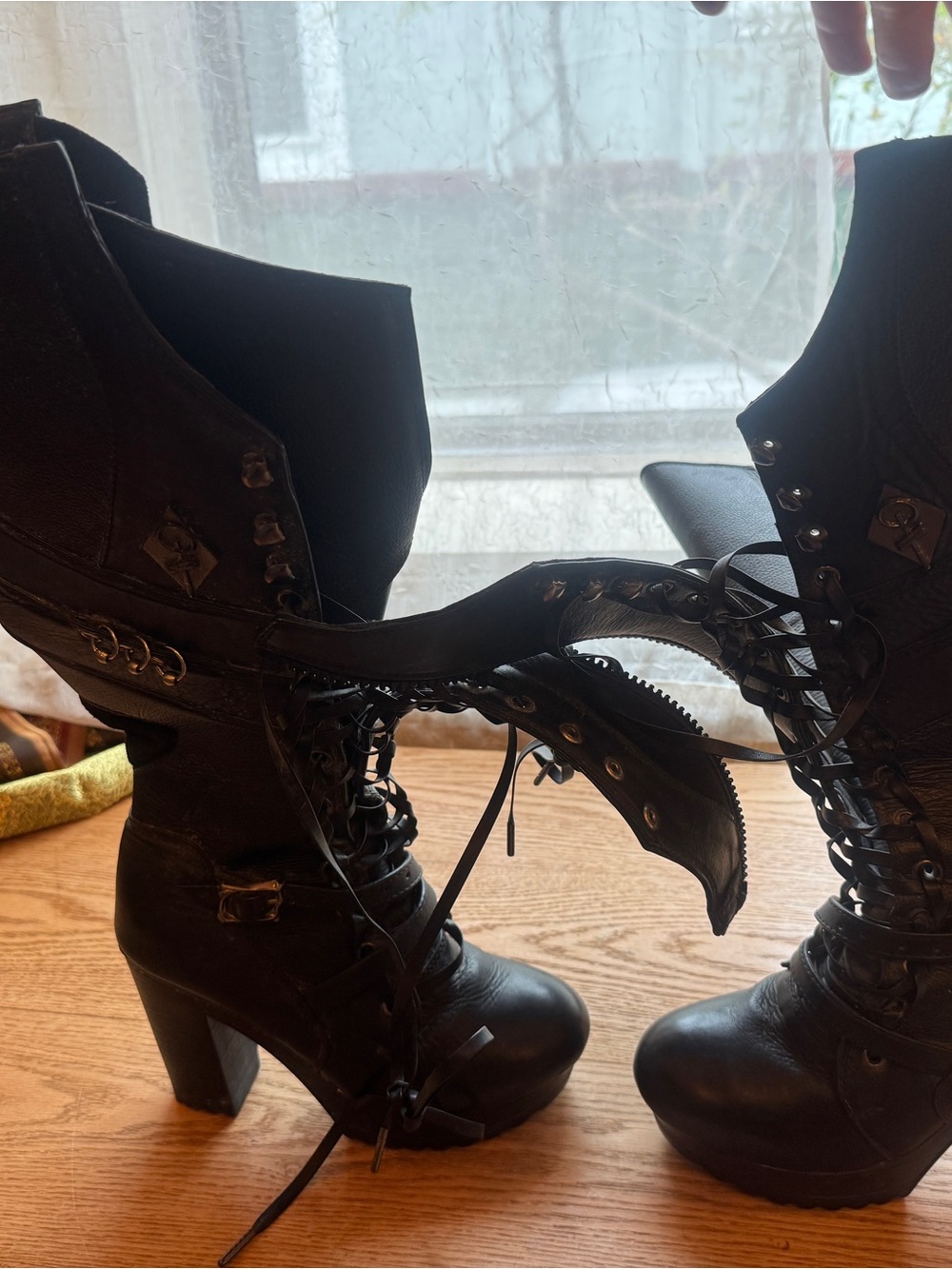 Verillas Black Lace-Up High Heel Combat Boots - size U.S. women’s 9/eu39 - Picture 4 of 10